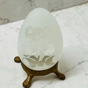 Vintage Home Decorative Etched Glass Teddy Bear Easter Egg With Brass Stand